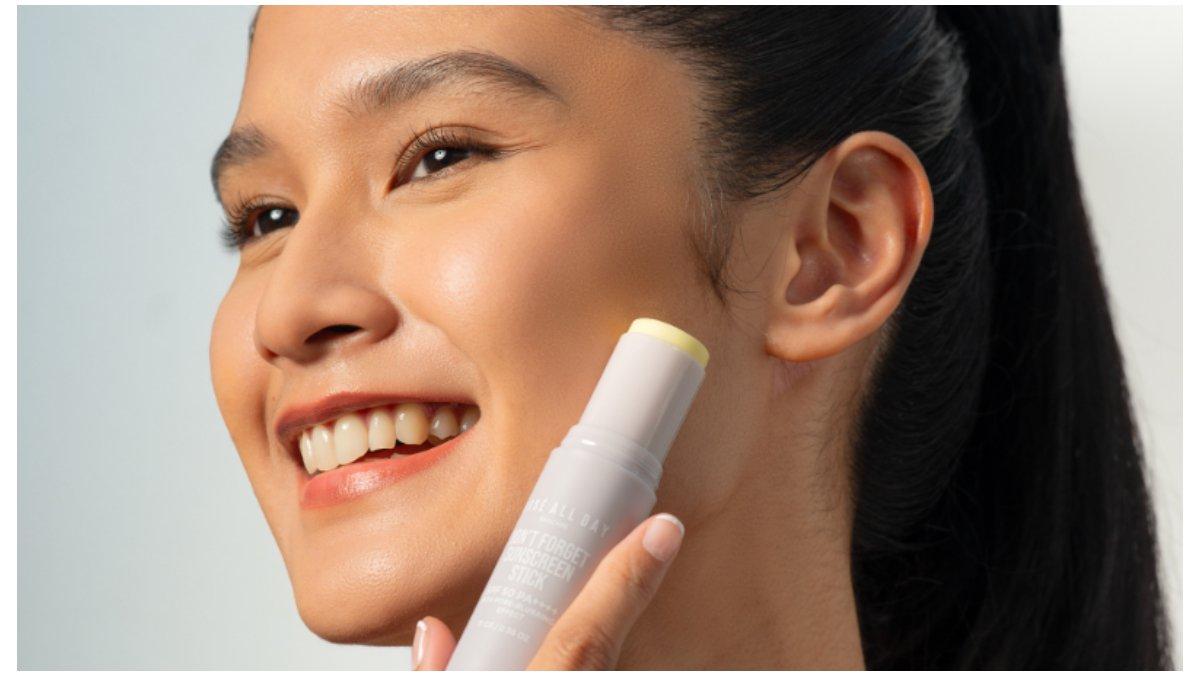 ROSE ALL DAY Don't Forget Sunscreen Stick