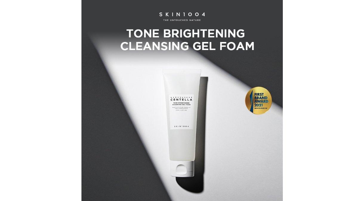 SKIN1004 Madagascar Centella Tone Brightening Cleansing Gel Foam