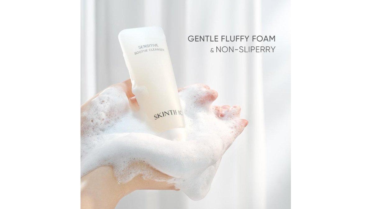 SKINTIFlC Sensitive Soothe Cleanser
