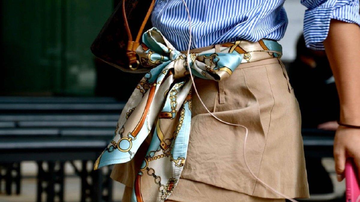 Cara Styling Scraft bisa Kamu Gunakan sebagai Ikat Pinggang.