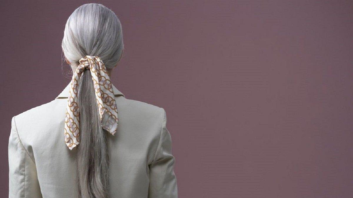 Cara Styling Scraft bisa Kamu Pakai untuk Ikat Rambut.