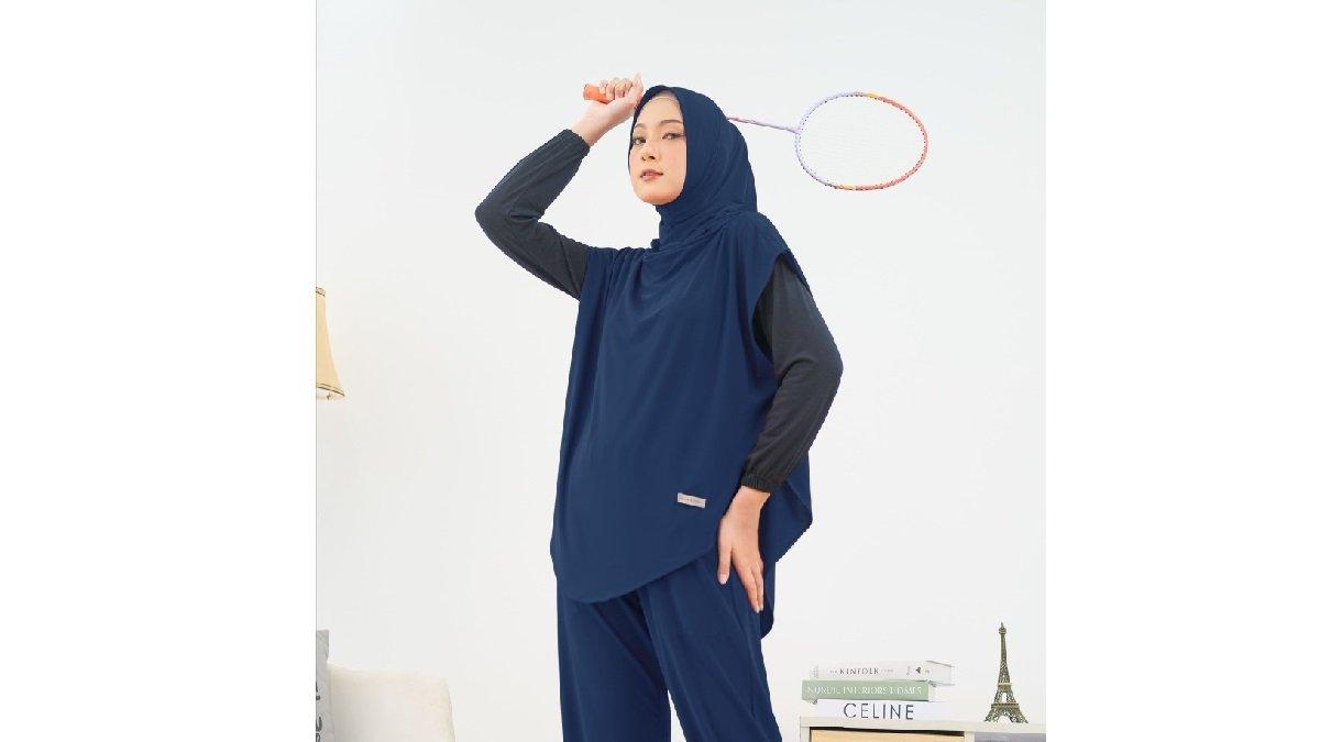 Setelah Hijab Olahraga Wanita by Helairindu - Rekomendasi Baju Olahraga Wanita Muslimah.