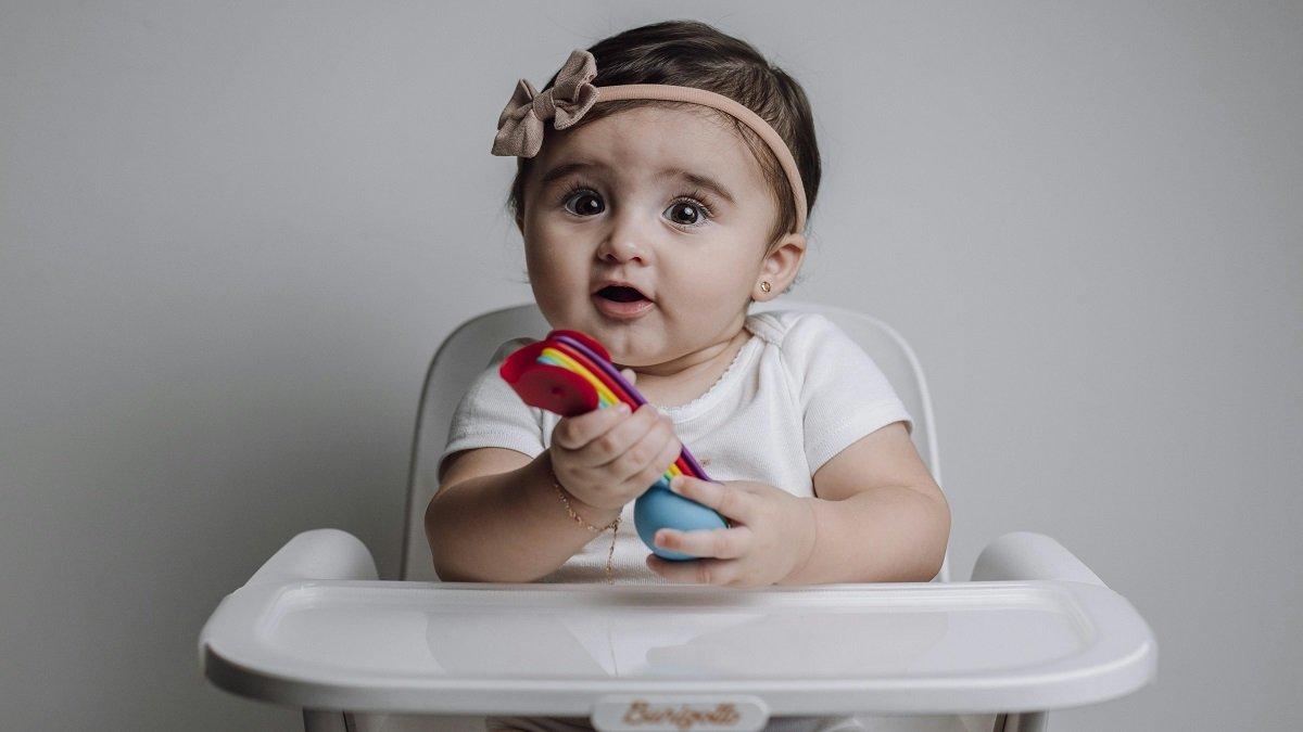 Menyediakan Camilan Sehat untuk Si Kecil yang Sedang Tumbuh Gigi.