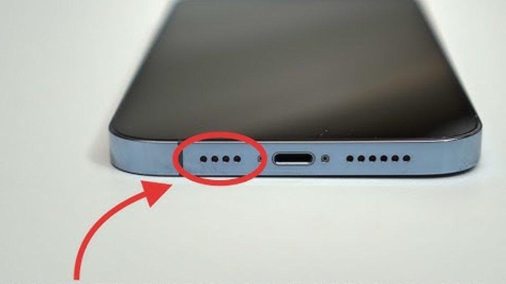 Speaker iPhone tidak bekerja karena kemasukan air dan debu