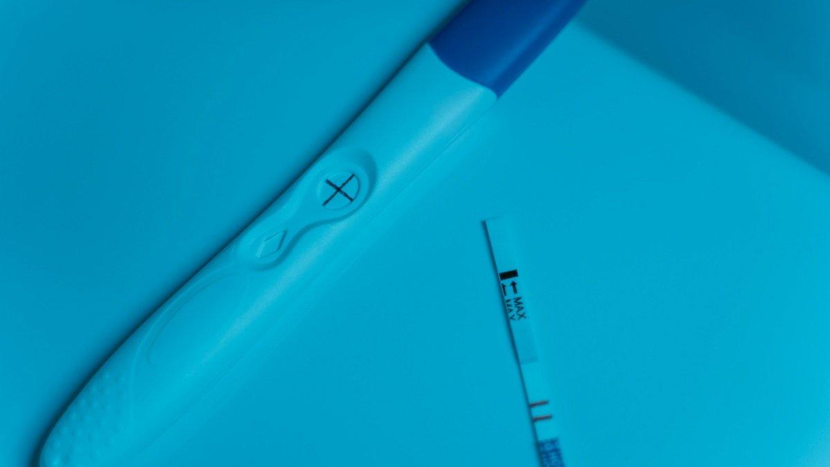 Ilustrasi Jenis Test Pack yang Digunakan untuk Mengecek Kehamilan.