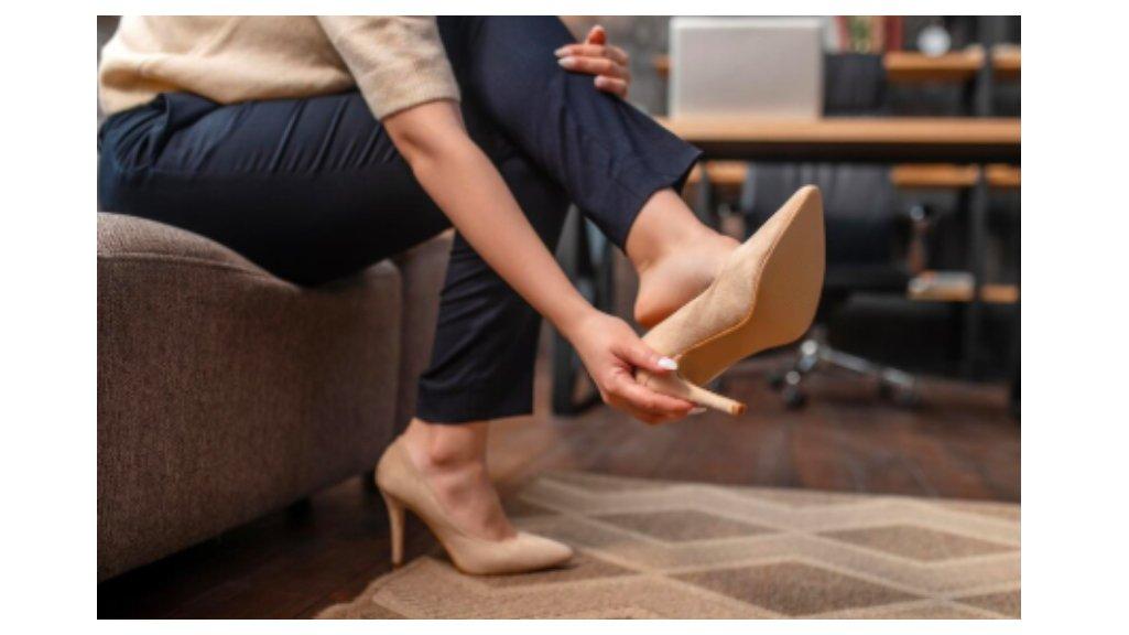 Tips Pakai Sepatu Heels agar Nyaman Seharian