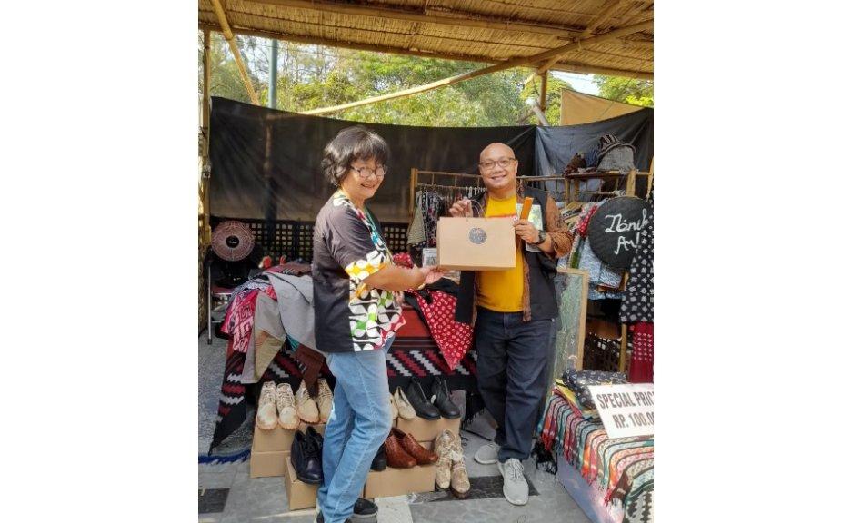 Tlenik Arts saat Menjadi Bazar UMKM di Solo