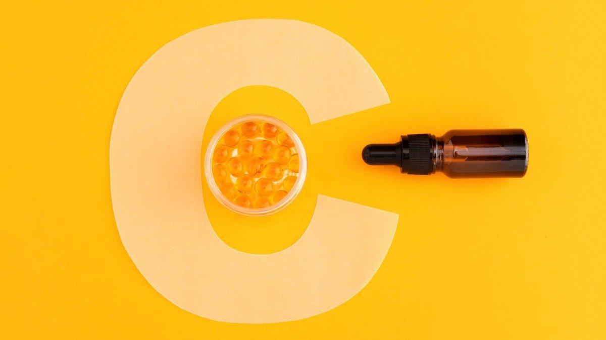 Vitamin C ternyata punya banyak manfaat untuk menunjang kecantikan