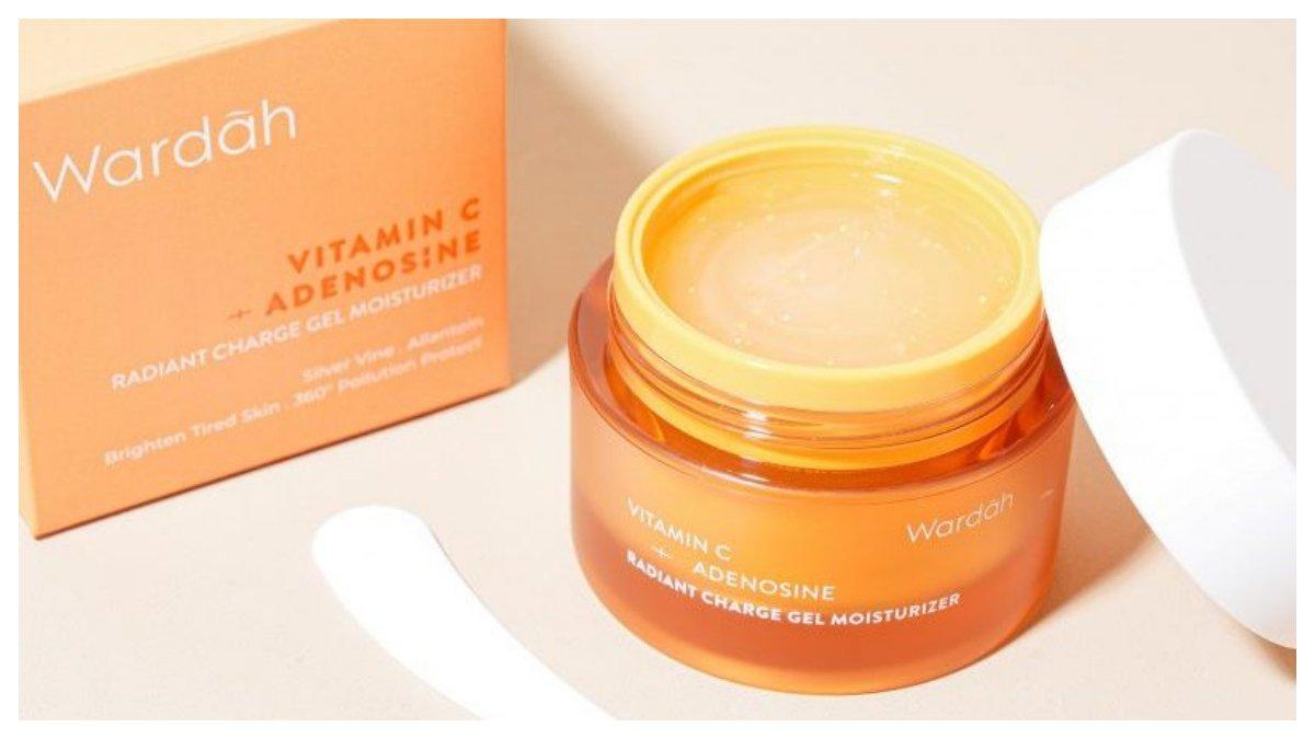 Wardah Vitamin C + Adenosine Radiant Charge Gel Moisturizer