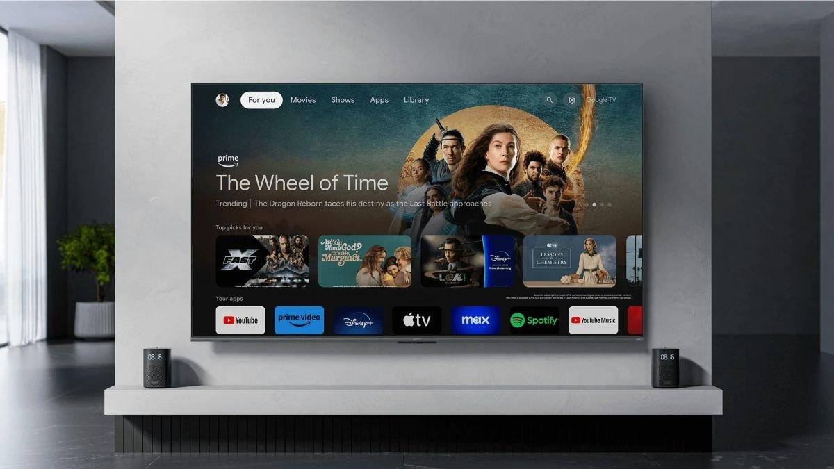 Ilustrasi Xiaomi TV A Pro 2025 Series yang diletakkan menempel di dinding