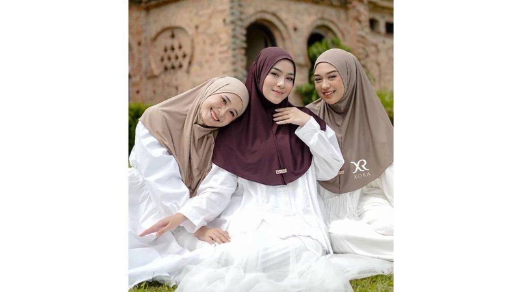 Xorahijab - Emira Hijab Size M - Hijab Instan Non Pad Muslimah