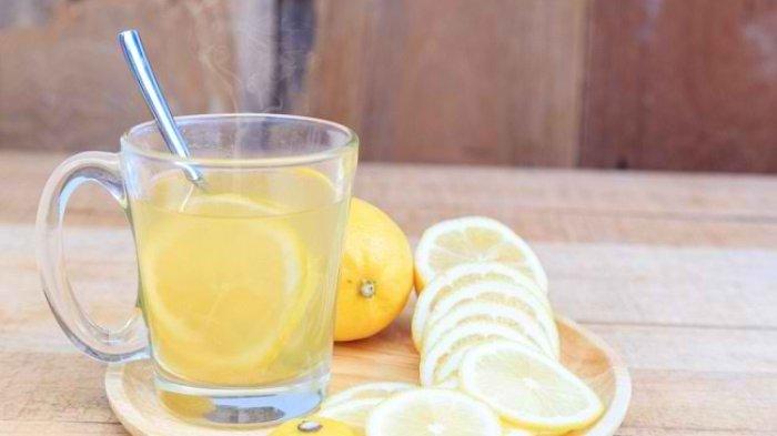 Air Lemon bisa menjadi bahan pembersih pakaian yang efektif.