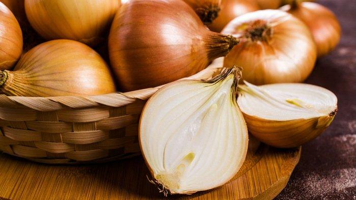 Bawang bombay bisa menjadi bahan alami yang dapat menyuburkan rambut