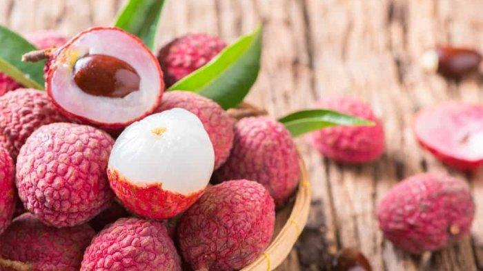 Buah leci ternyata tidak boleh dikonsumsi bersama atau setelah makan durian.