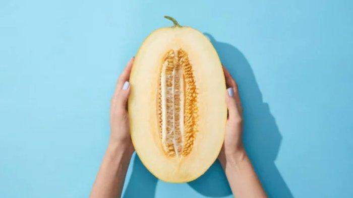 Buah melon punya banyak manfaat untuk tubuh.