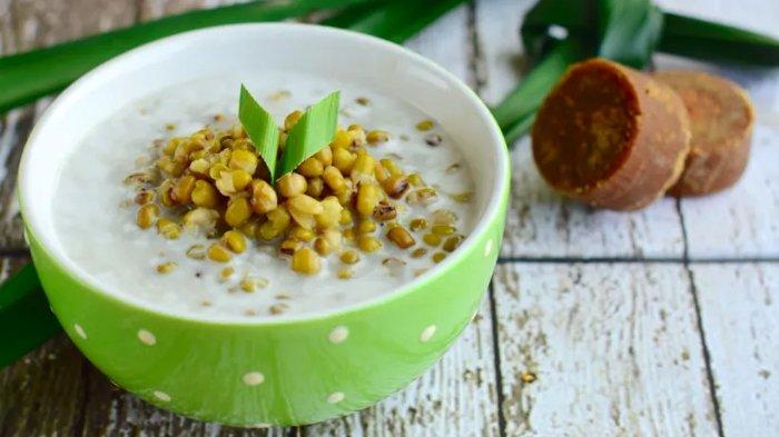 Bubur kacang hijau merupakan makanan kaya protein dan vitamin buat buka puasa.