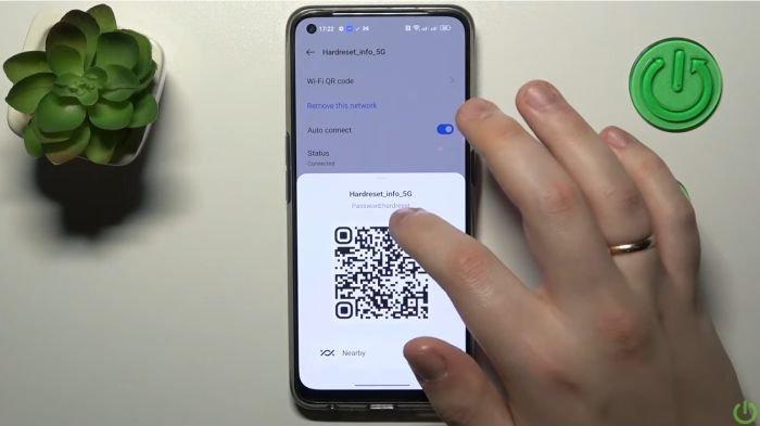 Mirip-mirip OPPO, melihat password WiFi yang tersimpan di HP realme juga mudah dilakukan