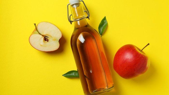 Cuka Apel bisa kamu gunakan sebagai bahan alami untuk mengatasi amis pada pakaian.