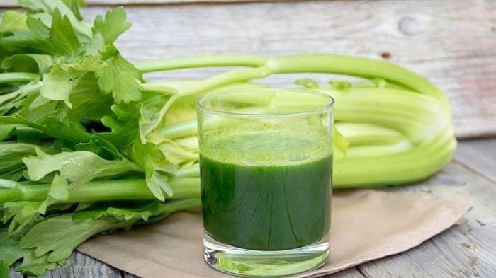 Daun seledri memiliki banyak manfaat, salah satunya mencerahkan kulit kusam.