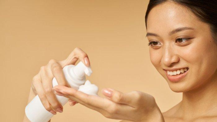 Skincare mengandung SLS sebaiknya dihindari jika kulitmu sensitif.