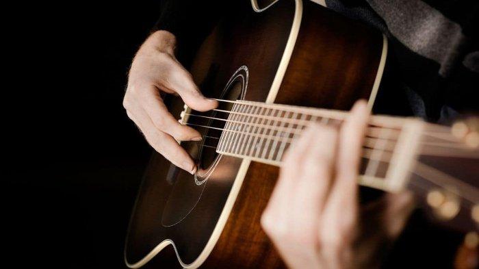 Bermain musik dapat merangsang otak dan secara tidak langsung dapat menaikkan IQ kita.