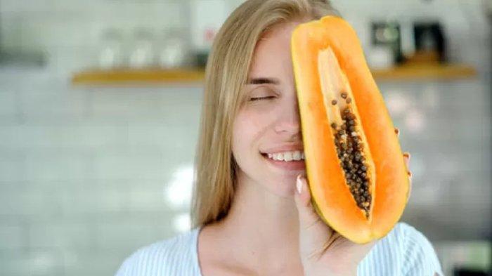Buah pepaya bisa jadi masker alami selama masa kehamilan.