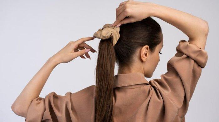 Hindari Menguncir Rambut Terlalu Kencang