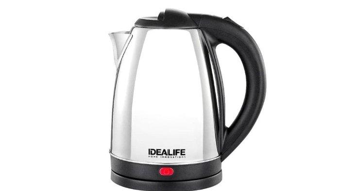 IDEALIFE Stainless Otomatis Electric Kettle IL-110 berkapasitas 1.8 liter dibekali handle ergonomis.