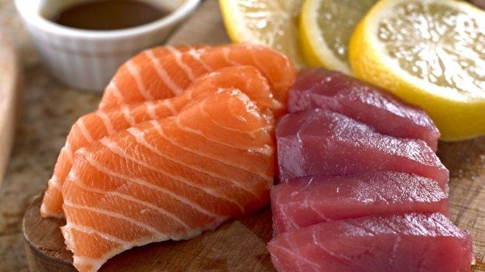 Ikan salmon baik untuk kesehatan kulit.