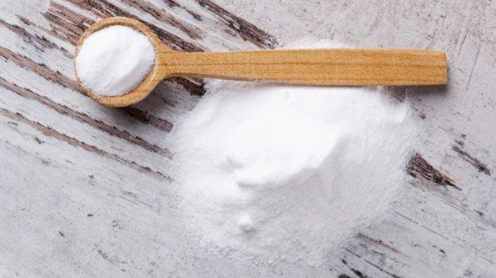Ilustrasi baking soda yang bisa membantu menyerap bau tidak sedap di dalam kulkas.