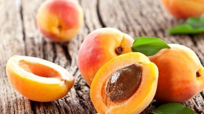 Ilustrasi buah aprikot yang memiliki banyak manfaat bagi tubuh