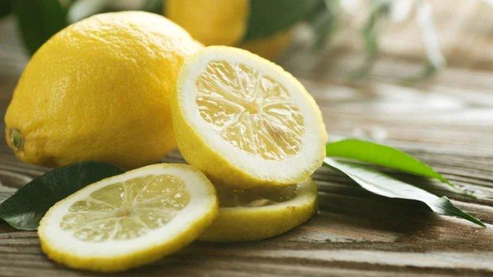 Ilustrasi buah lemon yang bisa membantu mengatasi berbagai jenis bau tidak sedap.
