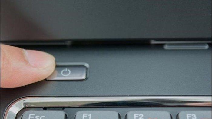 Ilustrasi tombol power untuk menyalakan dan mematikan laptop
