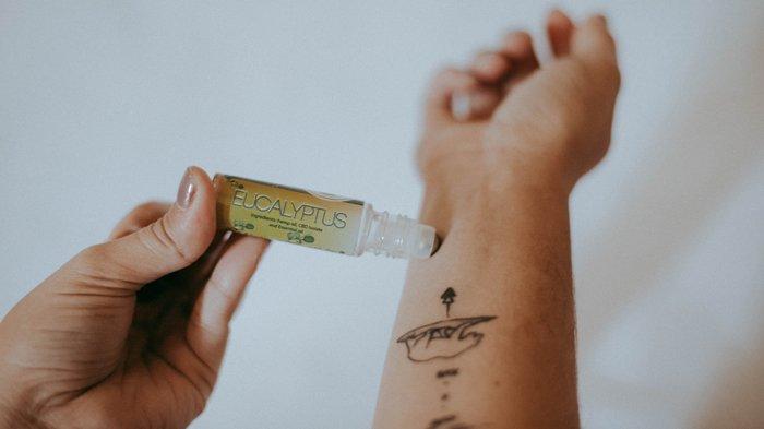 Ilustrasu minyak kayu putih