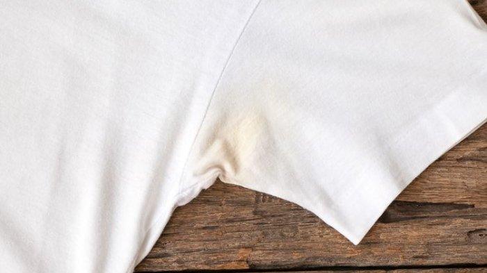 Ilustrasi noda deodoran yang menguning pada pakaian dan bisa mengganggu penampilan, hilangkan dengan berbagai bahan termasuk aspirin dan lemon.