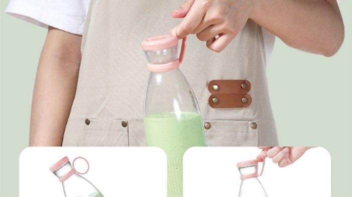Ilustrasi penggunaan HAYYLIFE Juicer Blender Cup Portable.