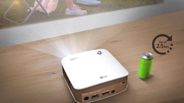 Ilustrasi proyektor yang dipakai untuk menampilkan gambar lebih besar