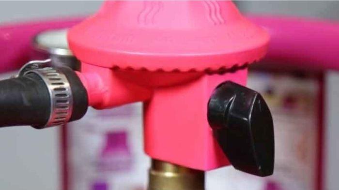 Ilustrasi regulator yang terpasang pada tabung gas
