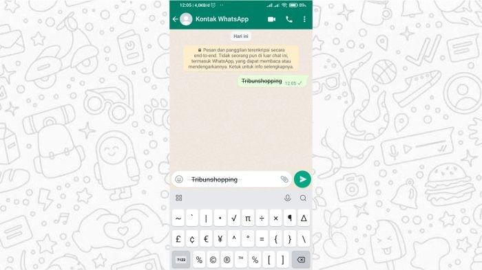 Ilustrasi tulisan WA dengan huruf tercoret