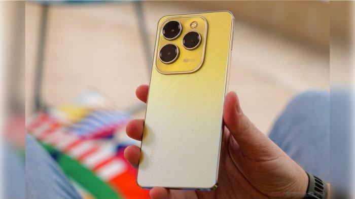 Desain bodi belakang Infinix HOT 40 Pro