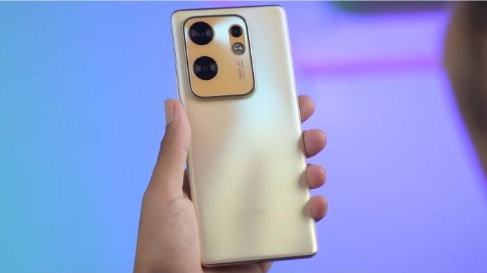 Desain bodi belakang Infinix ZERO 30 yang hadir dengan setidaknya tujuh keunggulan, utamanya di aspek desain dan sektor kamera