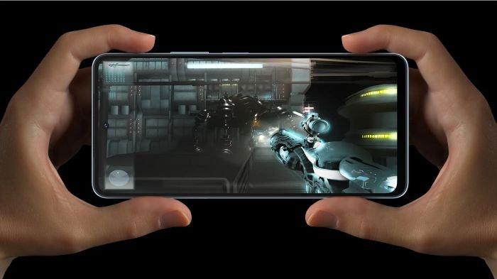 Ilustrasi iQOO Z7 5G dipakai untuk bermain game