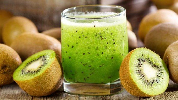 Jus Kiwi bisa menjadi buah yang dapat mengatasi masalah jerawat.