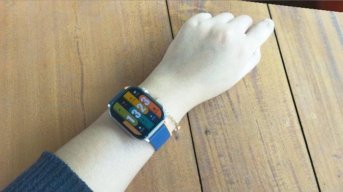 Ilustrasi smartwatch menjadi salah satu gadget yang perlu dibawa mudik
