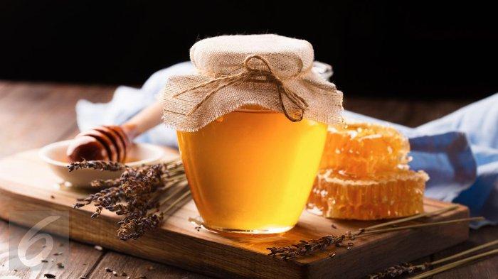 Madu bisa menjadi bahan alami yang dapat menyuburkan rambut