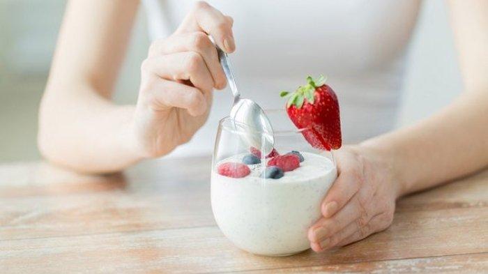 Makan yogurt dapat menjadi obat alami mengatasi sariawan