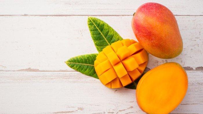 Buah mangga bagus untuk mengurangi asam urat dalam tubuh.