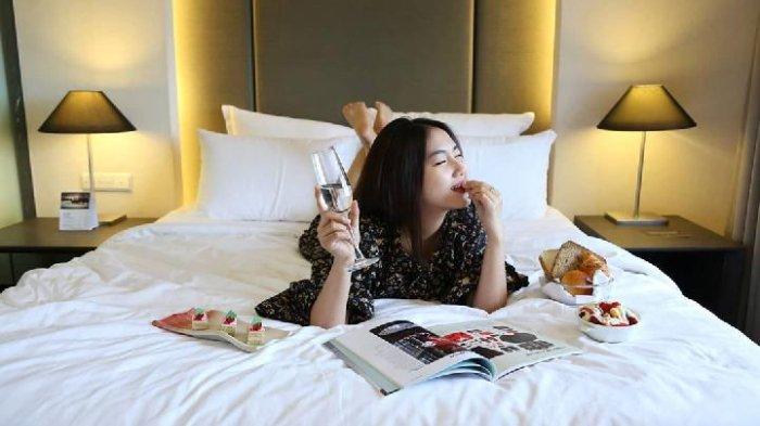 Membatasi aktivitas di tempat tidur juga dapat membantu mengatasi insomnia.