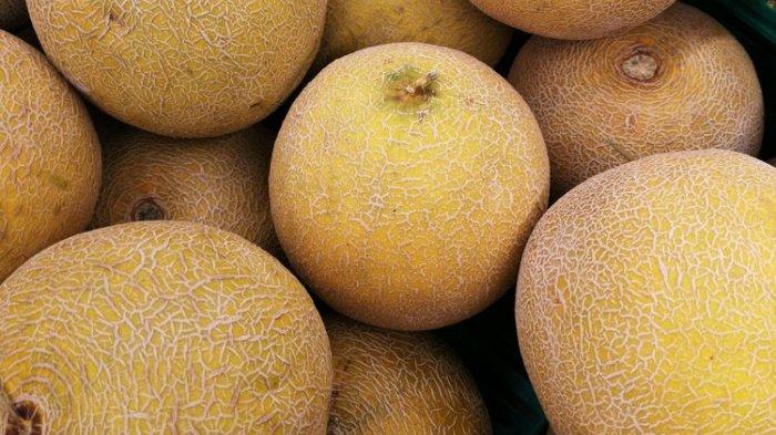 Menyimpan melon utuh di suhu ruangan bisa bantu menjaga kualitas dan zat antioksidan di dalamnya