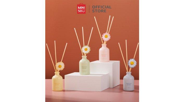 MINISO Reed Diffuser Vanilla  dengan berbagai pilihan aroma dan desain unik.
